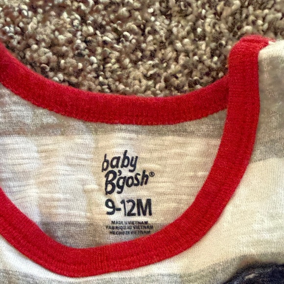 Baby boy Baby Bgosh Striped Tank Top with Star Pocket Size 9-12 Mo 100% cotton - Picture 2 of 3